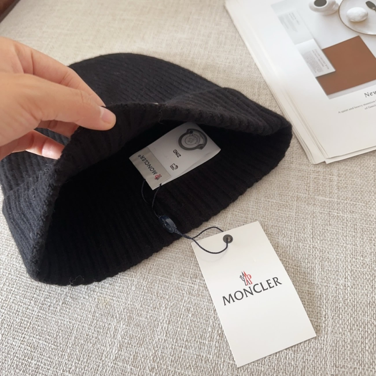 Moncler Logo Patch Beanie Black (5) - newkick.vip